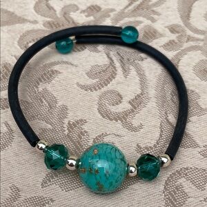 Turquoise glass Bead Stretch Bracelet with Teal Accents - Unbranded